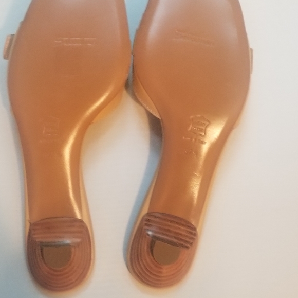 NWT Sebastian beige sandals with heel - Picture 4 of 8